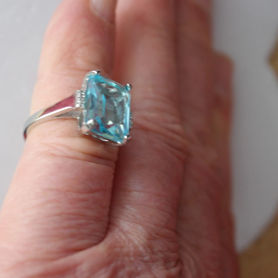  Beautiful 925 Filled Silver Ring With Aquamarine & Cz. 4 Gr.1.5X1.1 Cm. In Box - Image 3 of 4