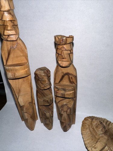 Nativity Scene Wooden Folk Art Hand Carved Christmas 9 Piece Jesus Lamb Magi - Picture 3 of 7