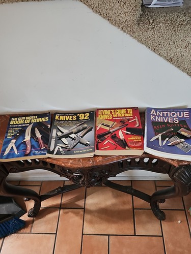 Set Of 4 Vtg Knife Collecting Books From 90s.
