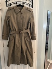 Burberry London VTG Lady  s Trench Size 6