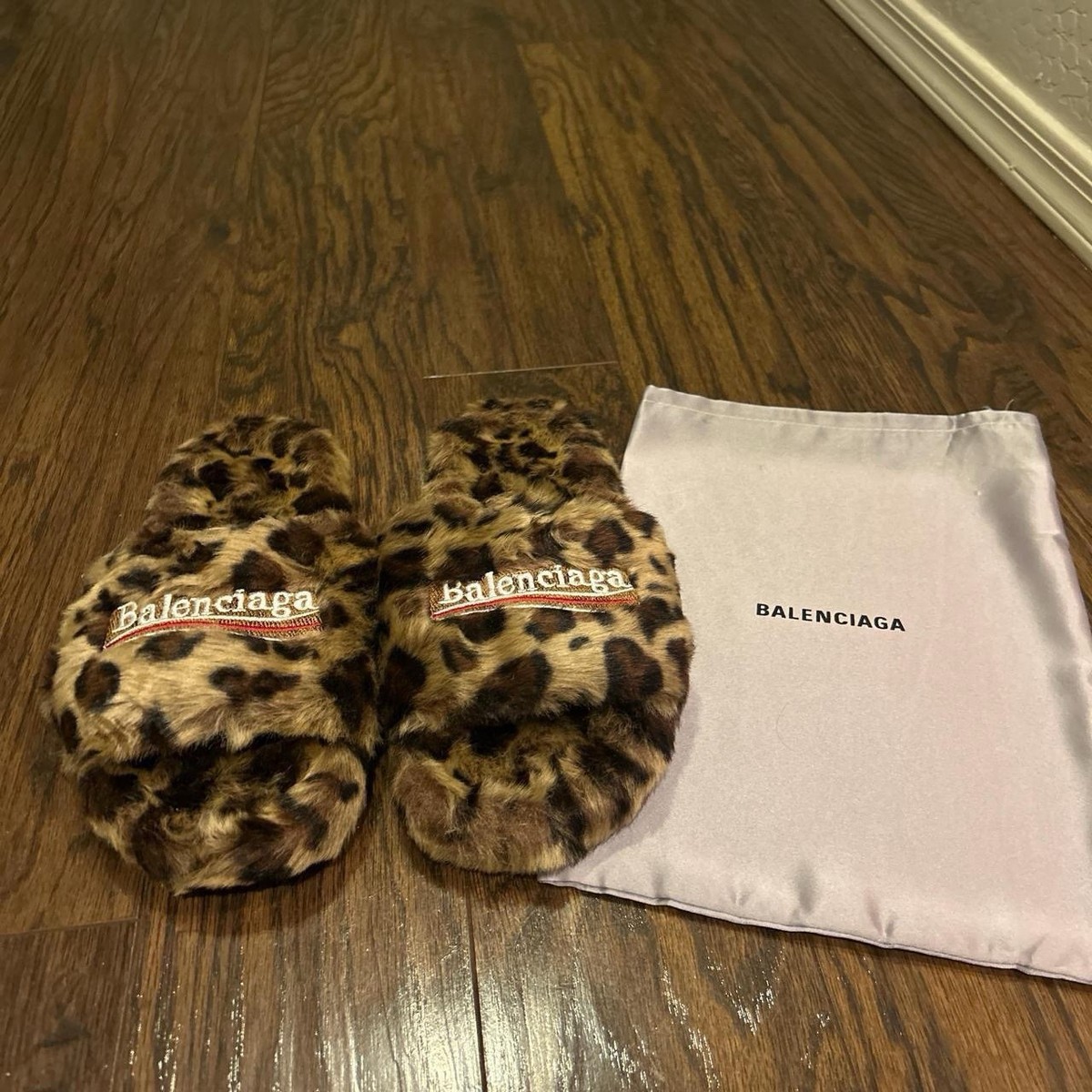 🔥 Balenciaga Furry Slides Leopard – Designer Luxury Slippers Rare