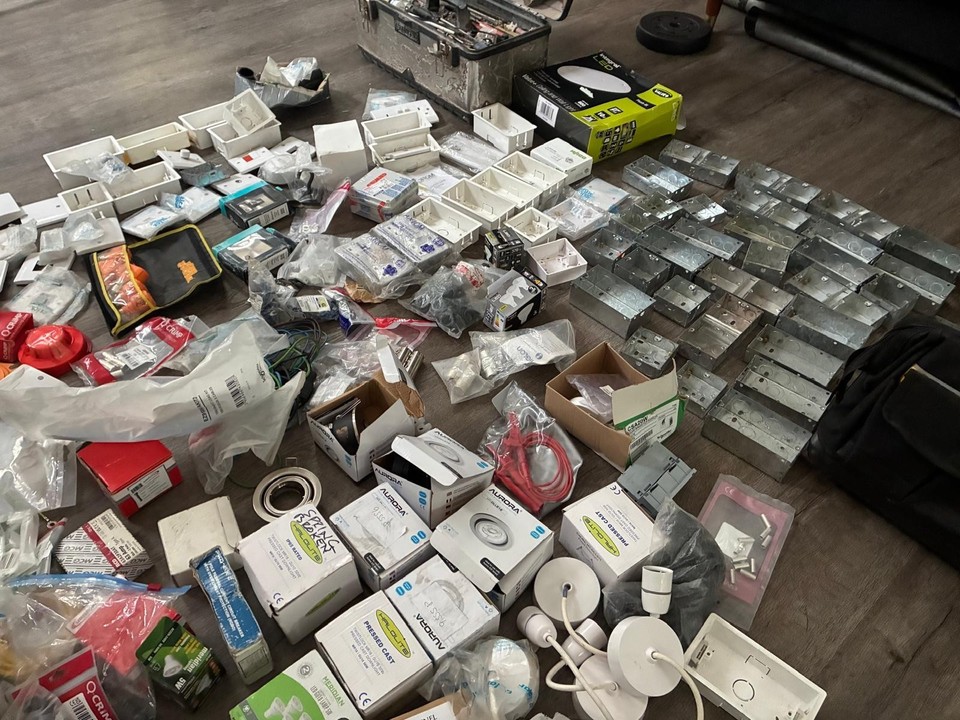 Electrician s Tools Equipment Sockets Hand Tools More Job Lot electrician-s-tools-equipment-sockets-hand-tools-more-job-lot