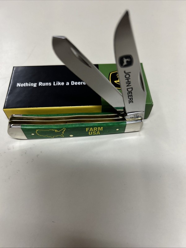 CASE XX #16794 JOHN DEERE BRIGHT GREEN BONE TRAPPER SS