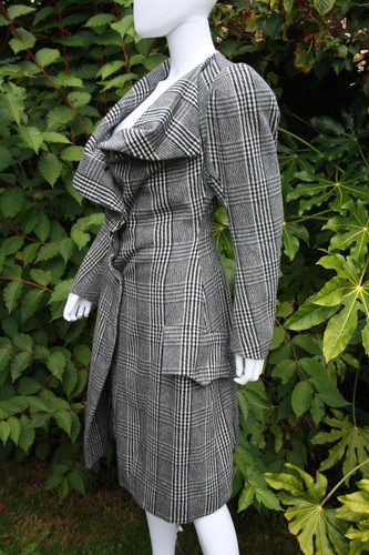 Vivienne Westwood Gold Label 100% Alpaca Checked Coat and Skirt, Size 12 - Picture 2 of 20