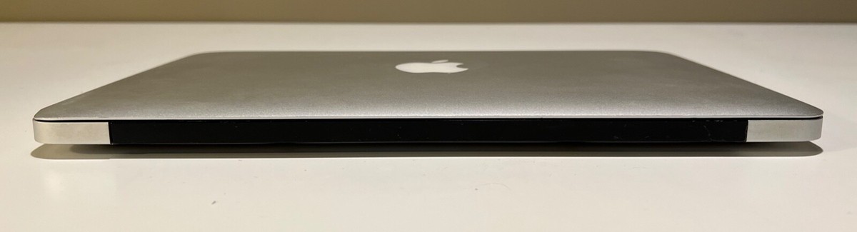 Apple MacBook Air 11 Apple MacBook Air 11