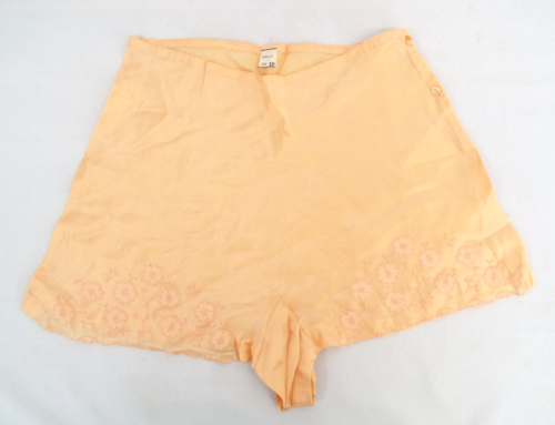 VTG 1930s Peach Pink Rayon Tap Pants Lingerie Panties Side Buttons Tag 19 Floral - Picture 3 of 18