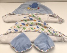 Babies R Us Baby Boy White Terry Cloth 2 Hooded Towels / Cloths Whales GUC  