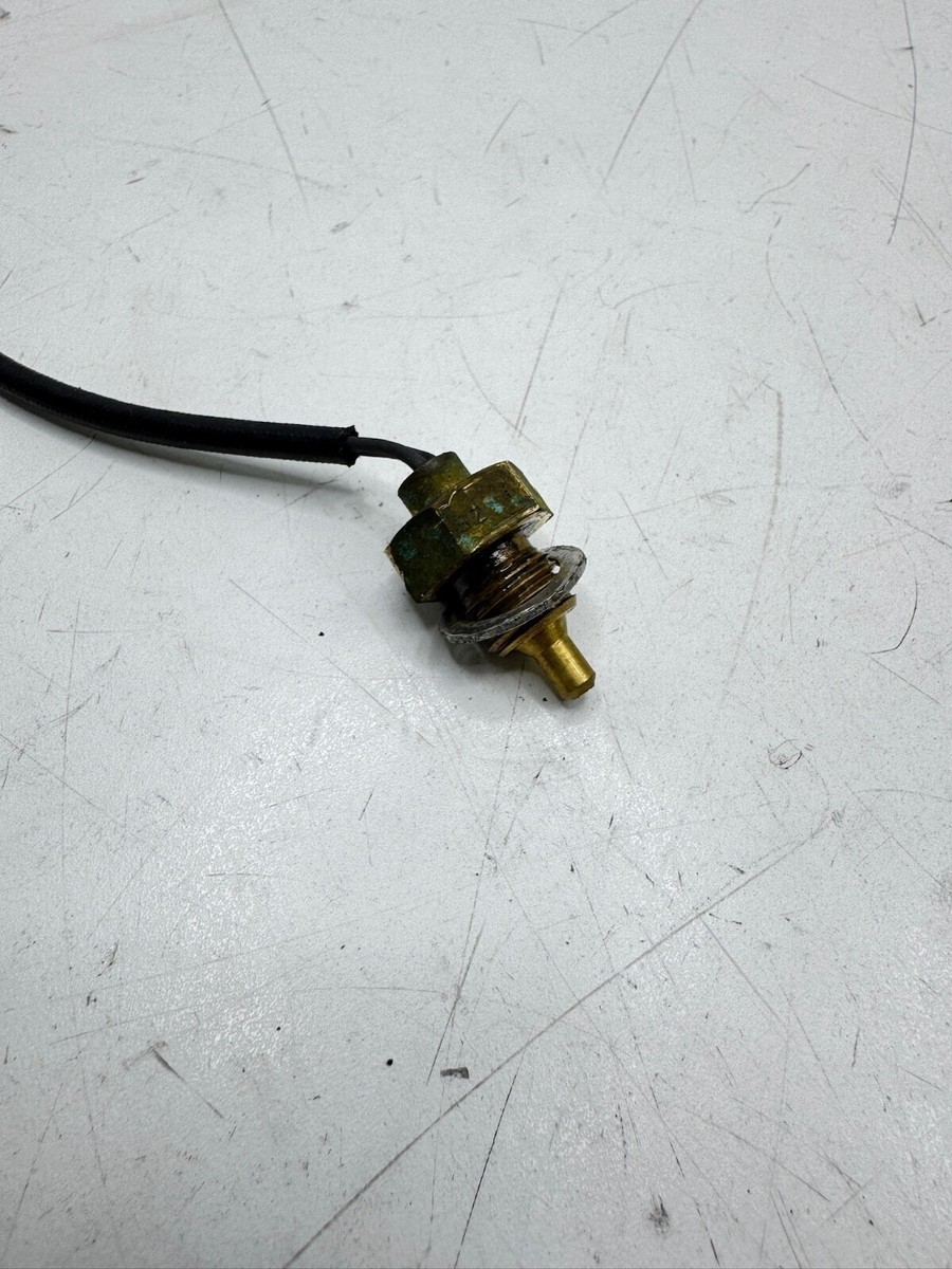 カワサキ ULTRA250X 2007年モデル 純正 センサー，スピードメータ (部品番号 21176-3760-6Z) 中古 [K3048-32] カワサキ ULTRA250X 2007年モデル 純正 センサー，スピード