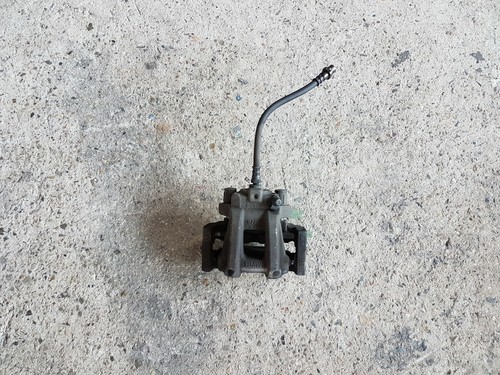 BMW 1er F20 F21 Bremssattel mit Träger 11/290 hinten links 6850851