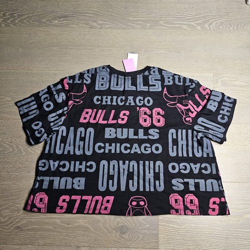 Chicago Bulls NBA Womens Cropped T-Shirt XL Black Logo AOP 66 Graphic i4b - Picture 3 of 9