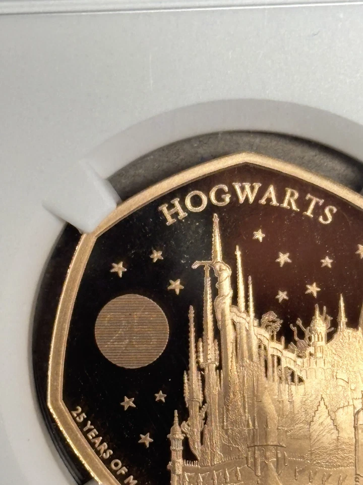 2023 Royal Mint Harry Potter 25 Years Of Magic Fifty Pence 50p Gold Proof Coin - Image 3 of 4