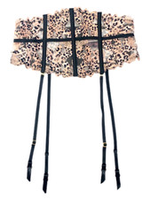 VICTORIAS SECRET DREAM ANGELS FLORAL LACE ALLURE SHINE GARTER BELT XS/S NWT