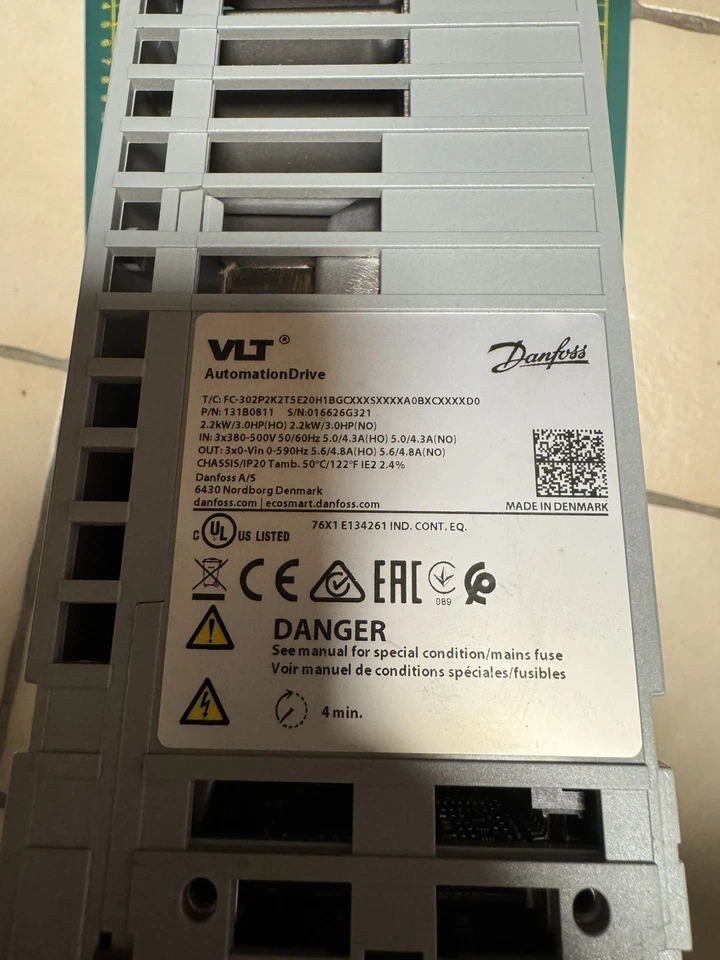 DANFOSS VLT Frequenzumrichter FC-302P2K2T5E20H1BGCXXXSXXXXA0BXCXXXXD0 - Bild 3 von 3