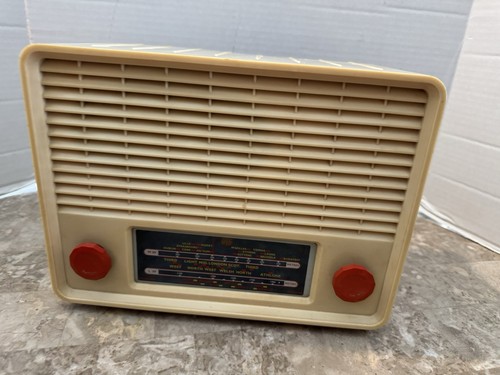 Vintage Pye Cambridge England P43 radio 1951 Untested - Picture 1 of 15