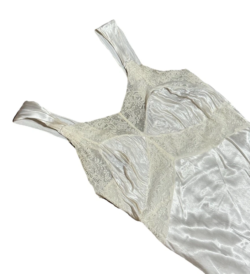 Impresionante Antiguo Vestido de Novia Corte Sesgado Satinado Años 20 30 Marfil Largo Encaje Foto 4 de 4