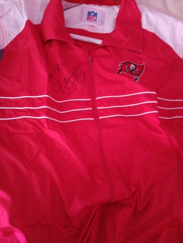 TAMPA BAY BUCCANEERS WINDBRKER MENS XXL RED SIGNED:ROSS BY JOEY GALAOWAY NEW/TAG