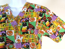 Peaches Small Scrub Top Halloween Cat Ghost Witch Medical Dental Vet Cotton