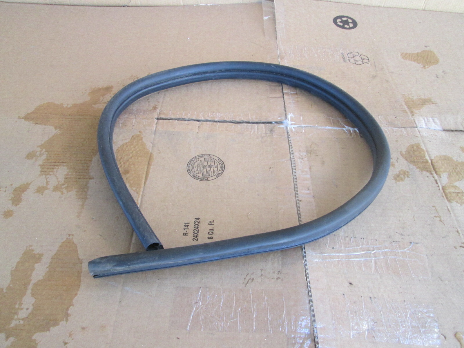 Ferrari California - LH - RH Door Rubber Gasket # 69877700
