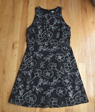 EUC! Ann Taylor LOFT Petites black floral lined sleeveless dress (6P)