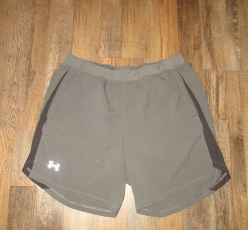 UNDER ARMOUR mens SZ XL charcoal gray w/black accent fitted athletic shorts