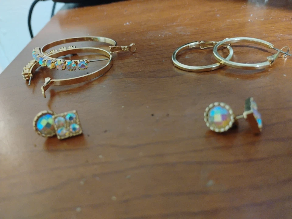  Juego de 4 pares de aretes tipo aro chapados en oro amarillo de ópalo de fuego de 1 quilate para mujer Foto 4 de 4