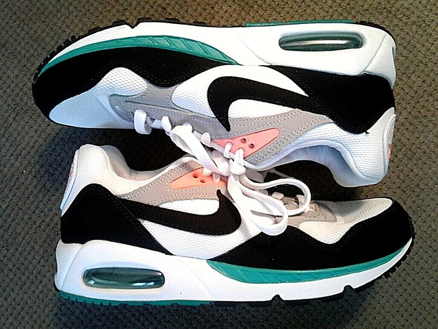 Nike Womens Air Max Correlate Running Shoes White Green 511417-136 Low Sz 9 EUC | eBay