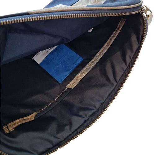 Adidas Pequeño Bolso Originals Blue Pouch Maquillaje Neceser Azul Gris Beige - Picture 3 of 5