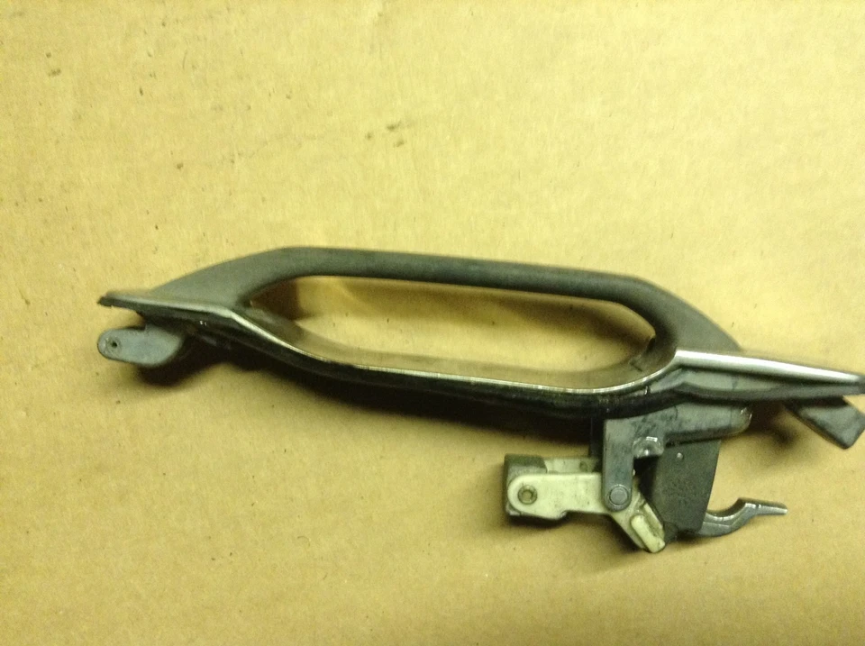 91 90 89 88 87 86 85 84 梅赛德斯 420SEL 560SEL 外门把手拉 M17 — 第 2/4 张图片