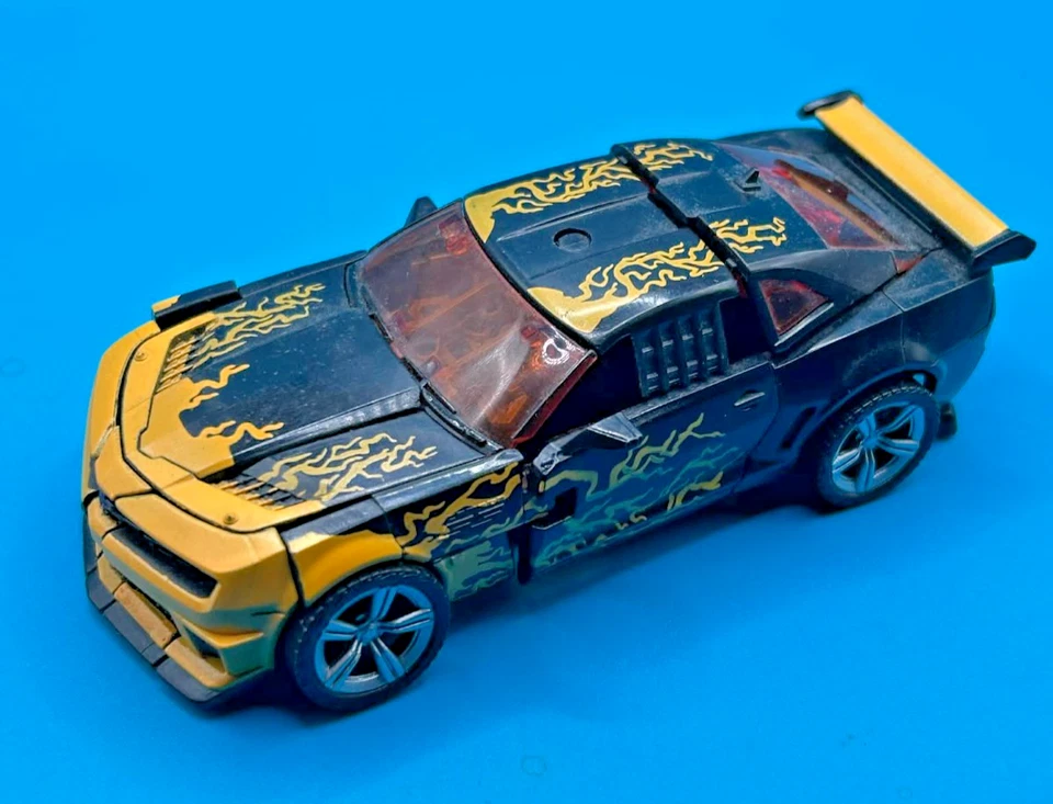 TRANSFORMERS DOTM CYBERFIRE BUMBLEBEE DELUXE MECHTECH Foto 2 de 4