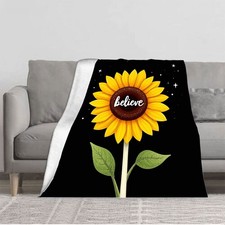Cozy Flannel Blanket with Vibrant Sunflower Design - Soft Warm