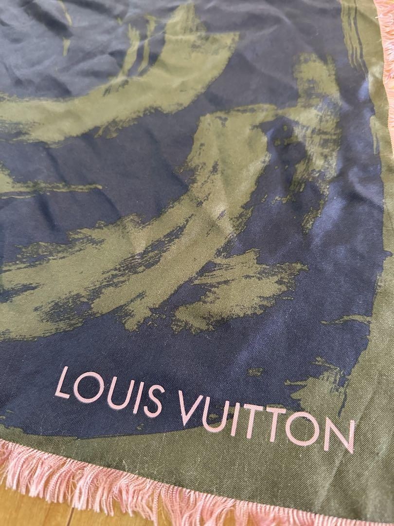Louis Vuitton Navy Olive Green Pink Silk Fringe Scarf Pre-Owned Excellent Condition