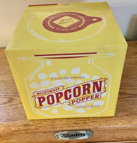 William Sonoma Microwave Popcorn Popper Glass Red Silicone Makes 2.5 Quarts NIB