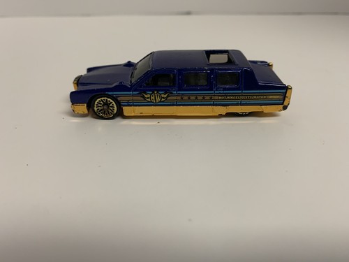 Vintage 1990 Hot Wheels - Blue Limousine “City Mayor” w/ Gold Trim - Picture 1 of 11