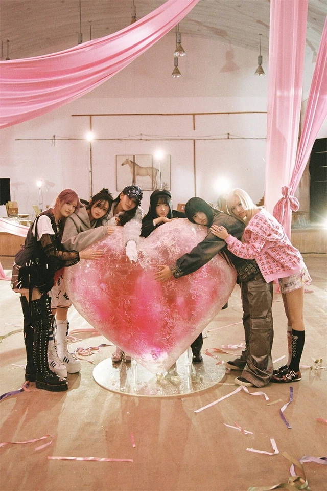 IVE [IVE EMPATH] 3rd Album DIGIPACK LIMITED Ver/CD+Photo Book+Card+Poster+GIFT - Image 4 of 4