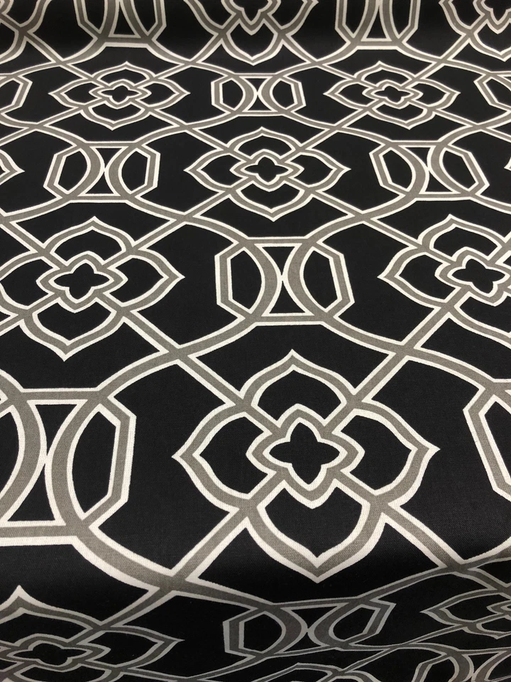 Tela calada Richloom Malibar negra plateada por yarda Foto 3 de 4