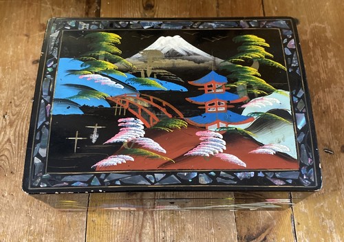 Vintage Chinese Lacquer Mother Of Pearl Musical Jewellery Box Storage Chest - Picture 2 of 8