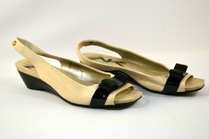 Women's ANNE KLEIN Cream Black AKHolman Open Toe Bow Slingback Sandals Shoes 8M | eBay