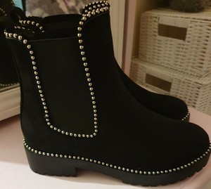 linzi chelsea boots