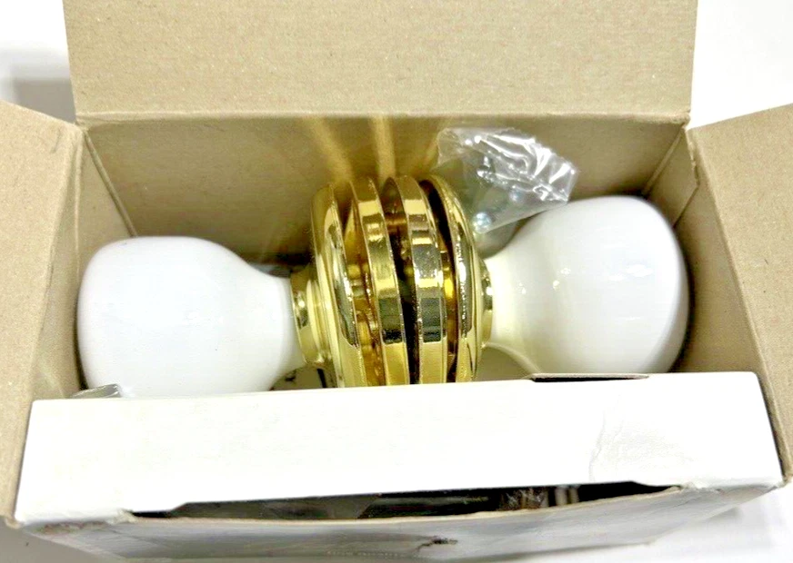 Gainsborough Privacy Door Knob Set 310 CAW BT 60 24D6 Contractor White Locking - Image 3 of 4