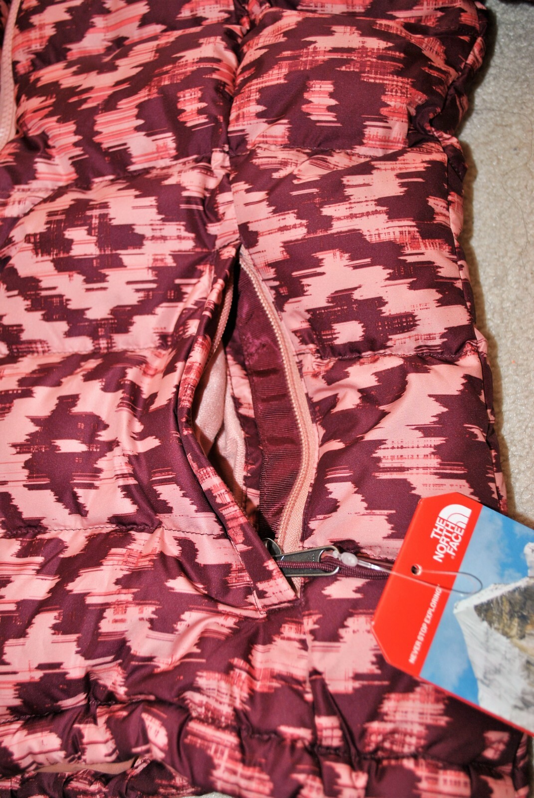 The North Face Women's Nuptse 2 Deep Garnet Red D-Kat Print Down Jacket - Size S image 10