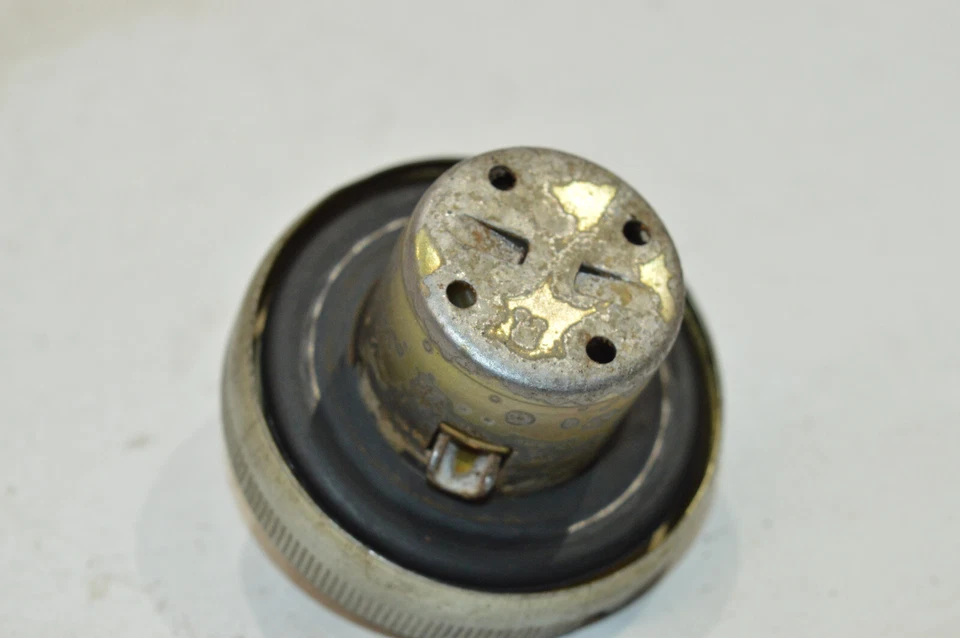 HONDA BALI SJ 50 EX 100 TANKDECKEL TANKVERSCHLUSS SCHWIMMER TANKGEBER TANKTEILE - Bild 4 von 4