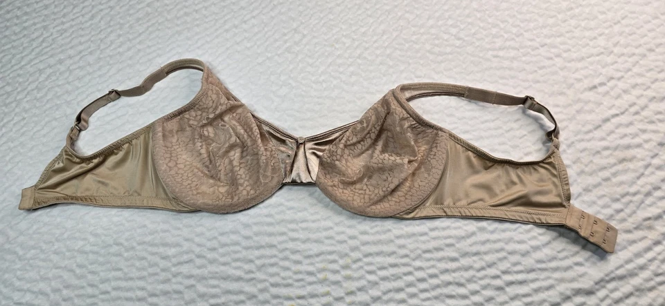 Sujetador Minimizador Breezies Floral Jacquard 38D Beige Sol Foto 3 de 4