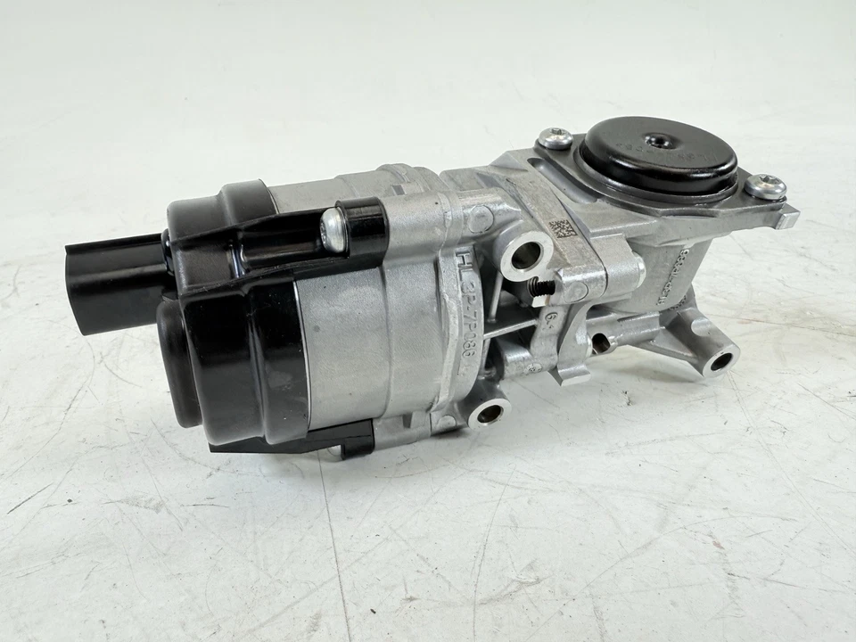 Conjunto de bomba de aceite de transmisión Ford Explorer HL3P-7P086-DB OEM Foto 2 de 4