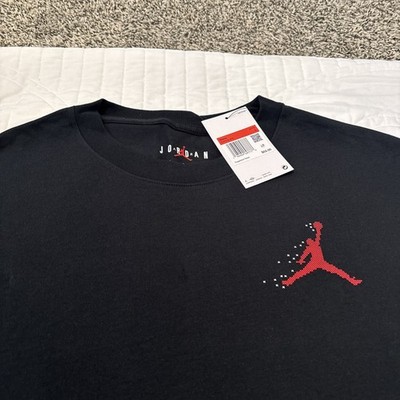 Nike Air Jordan Essentials Holiday T-Shirt Black/Red Large Chicago 85 FD7010-010
