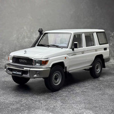 1:18 Almost Real Toyota Land Cruiser 76 Diecast Model