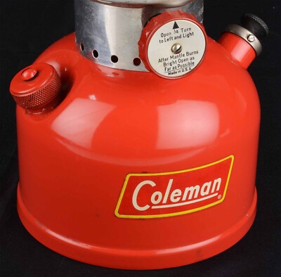 Vintage Coleman Model 200A Single Mantle Lantern April 1958