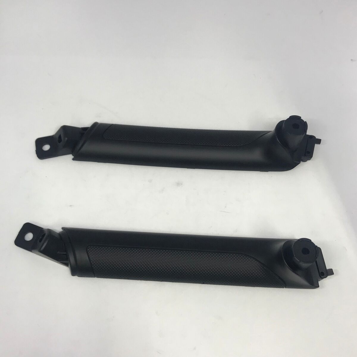 Inside Door Handle Inner Grip Cover 2p for 2003 2006 Hyundai Inside Door Handle Inner Grip Cover 2p for 2003 2006 Hyundai