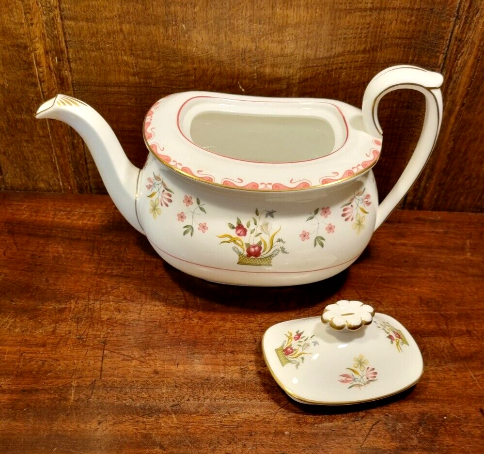 EXC. UNUSED Wedgwood "BIANCA" Williamsburg TEAPOT/TEA POT 2.25 pints