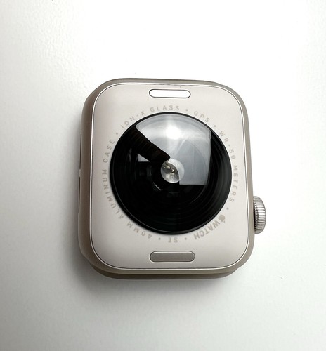 MR9U3CL/A Apple Watch SE (GEN2) 40mm Starlight Al Star SB S/M-LOCKED - pour pièces #1 - Photo 2 sur 4
