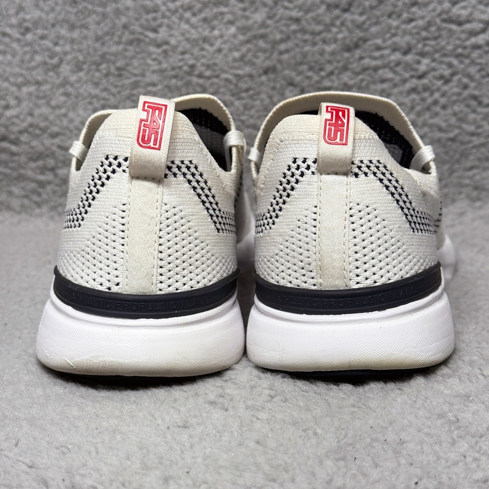 APL Techloom Breeze Womens Size 9 Running Shoes Sneakers Ivory Black